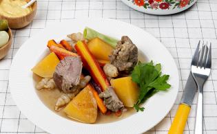 Pot-au-feu d’agneau aux légumes d'antan
